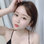 台灣外送茶：小仙158.E.48.21歲 蠢萌蠢萌的小仙來了 雖然很嬌小 小騷逼的叫聲也很厲害