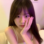 嬌小學生妹：小妮156.B.44.19歲 出來一個超級幼齒的學生妹 長相超級可愛清純