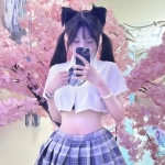 舞蹈學生兼職：采妮158.C.45.21歲 汁多敏感型的女孩 很會身材管理 上課運動量很足