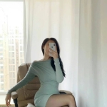 高挑氣質辣妹：小煙167/D/47/26歲 高顏值 高素質 會跳熱舞 會瑜伽 會一字馬 笑容甜美