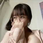 在校學生妹：珊迪160.D.46.21歲 火辣小騷貨 白皙嫩肌 奶香誘惑 緊實小穴 粉嫩敏感