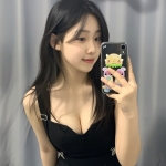 甜美女孩：小雅162.D.46.23歲 笑容甜美 氣質優雅 一舉一動都透著女人的韻味