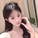 清純小百花：洛洛160.D.44.21歲 臉長的俏皮可人 在床上是不一樣的她