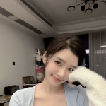 氣質外送茶：雪麗167.D.50.25歲 五官艷麗 短期兼職 身材有曲線 經常有在健身