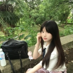 清純學生妹：小煙158.C.43.19歲 剛下海的学生妹 看似清純可愛 實則反差很大