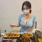 OL兼職：娜英166.E.48.28歲 前凸後翹 大奶妹 雪碧肌膚  堅挺雙峰