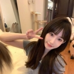 臺南中學：琪齊158.B.42.18歲活潑可愛她氣質清新自然 甜美身材纖細