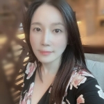 平價熟女外送茶：詩詩163.D+.44歲 婚禮攝影師 個性溫柔好聊 擁有好身材 成熟嫵媚