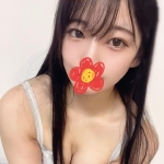 鄰家巨乳妹：奶昔160.D.47.25歲 笑起來很甜 豐滿有料身材很好撞 玩什麼姿勢都配合