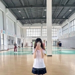 嬌小學生妹：小糖豆156.44kg.B.18歲 客評：#妹妹剛滿18歲 身材屬於是比較嬌小的類型