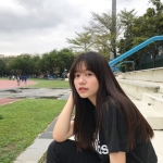 平價茶：小松163.E.45.24歲 畢業後就做了國文老師 性格很溫柔 健談好相處 性慾強