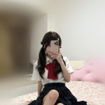 學生妹外送：欣芮155.B.44.19歲 可愛性感小蘿莉 三點粉嫩 白膚 足嫩 美腿 配合度ok