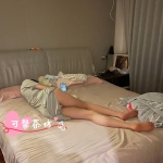 悶騷慾女：秦亦柔165cm-48kg-D奶-25歲來個哥哥讓她好好爽一爽丫