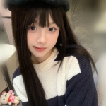 在校學生妹超級幼齒：小仟157.B+.44.19歲 甜美可愛的臉蛋 超嫩肌膚滑溜溜奶頭粉粉的