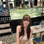 台中外送茶：多妍158.D.45.22歲 酒促正妹 皮膚白皙熱情主動又健談 滿分情人