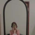 清純甜美： 朵朵160cm.45kg.B奶.23歲洋溢著青春的活力