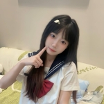 極品小蘿莉：泡泡157.B.18歲 聲音嗲到會讓你酥掉 手一碰就紅著臉發抖