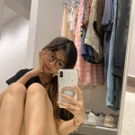 啡廳小妹：豆苗159.C.20歲 嘴甜、臉嫩、床上會黏！哥哥想+1嗎？