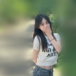 外送茶推薦：小雪156.44.C.22歲 甜美/嬌小可愛 身材勻稱 清新脫俗 笑容燦爛