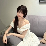 清純學生妹：冰雪159.C.45.20歲 鄰家女孩的青澀 青春期的甜蜜幻想對象！