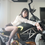 重機美女：李微微165.C.46.23歲 極品紅牌黑絲性感辣妹 美腿