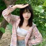 書卷清純系：咪咪158.B+.45.21歲 清純臉蛋＋學生感十足 有點靦腆但私下主動黏人