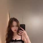 氣質OL開課：#本人照 她白天是辦公室最難追的女神 今晚的作業你交了沒？